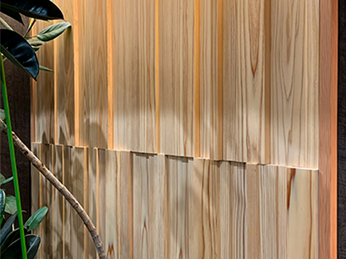 銀座 某コーヒー店 / 不燃杉 壁面 リズムウッドNEO