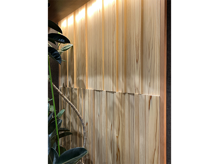 銀座 某コーヒー店 / 不燃杉 壁面 リズムウッドNEO