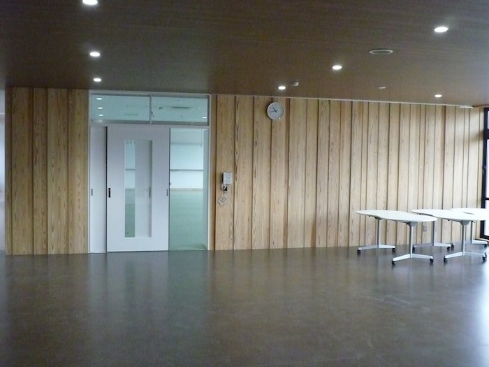 千葉県内 小学校施設 / リズムウッドNEO（特殊羽目板）,不燃木材,壁板